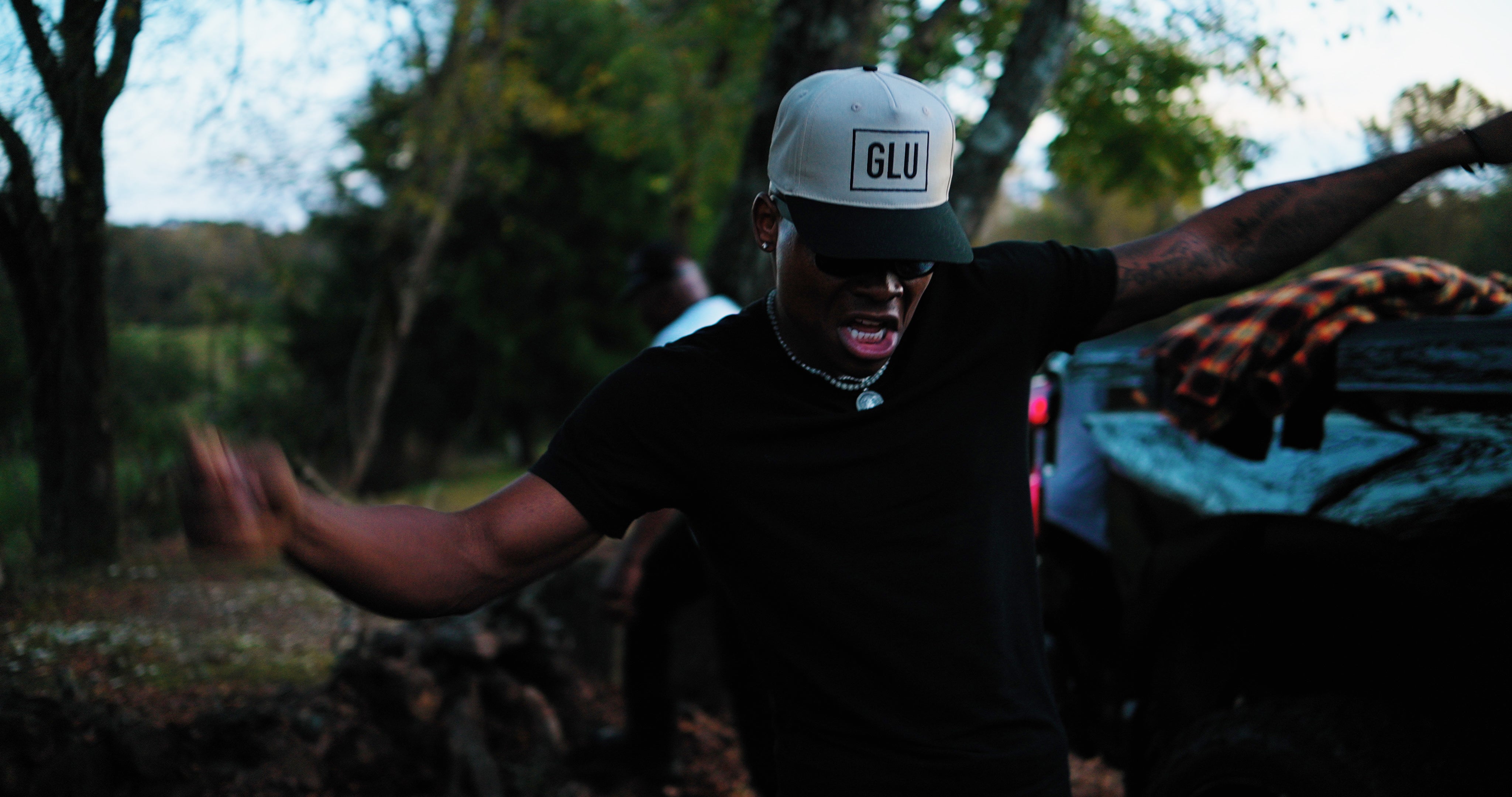 GLU Snapback - Khaki & Black